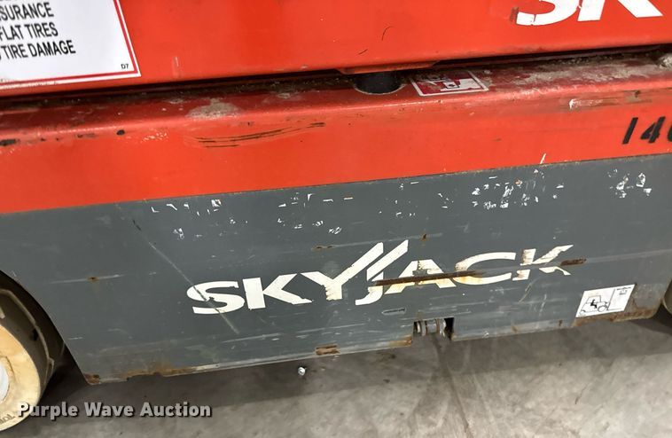 image for item EG7078 2017 Skyjack SJ16 vertical lift