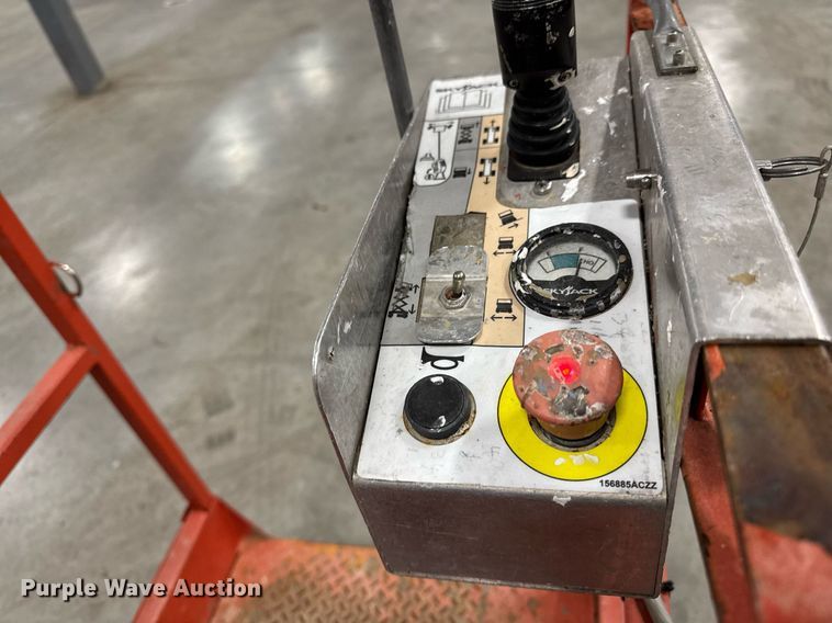 image for item EG7078 2017 Skyjack SJ16 vertical lift