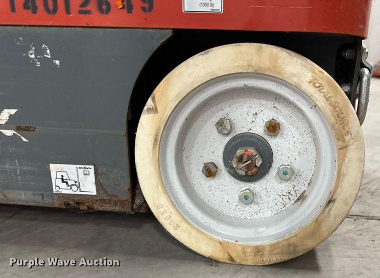 image for item EG7078 2017 Skyjack SJ16 vertical lift