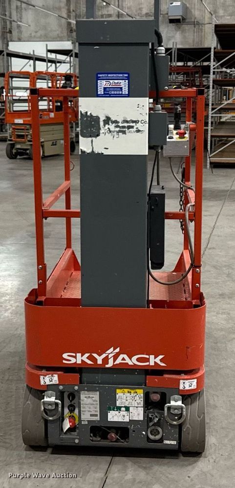image for item EG7080 2017 Skyjack SJ16 vertical lift