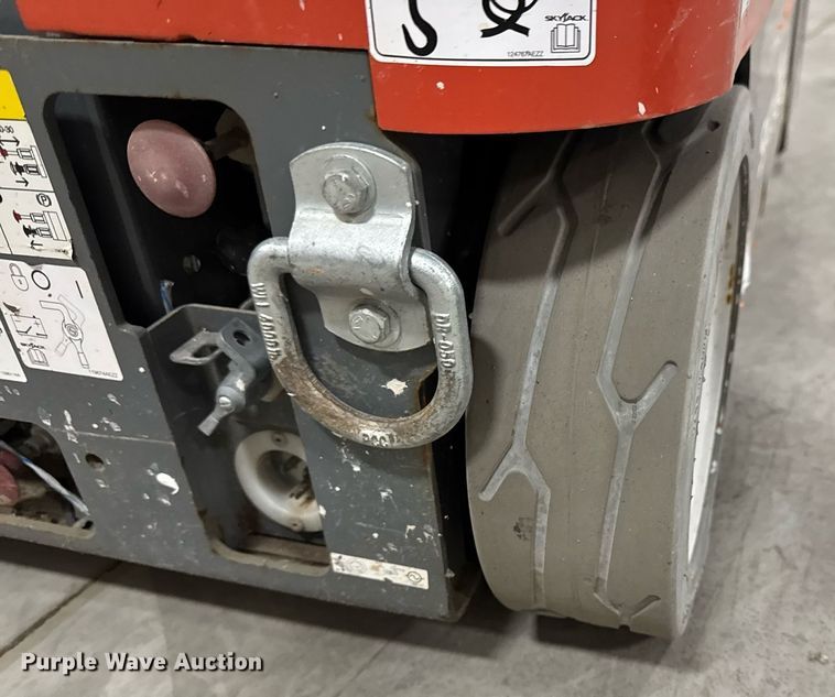 image for item EG7080 2017 Skyjack SJ16 vertical lift