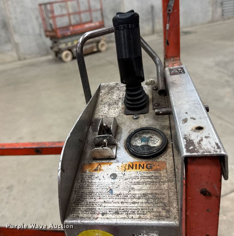 image for item EG7081 1999 Skyjack SJ-4620 scissor lift