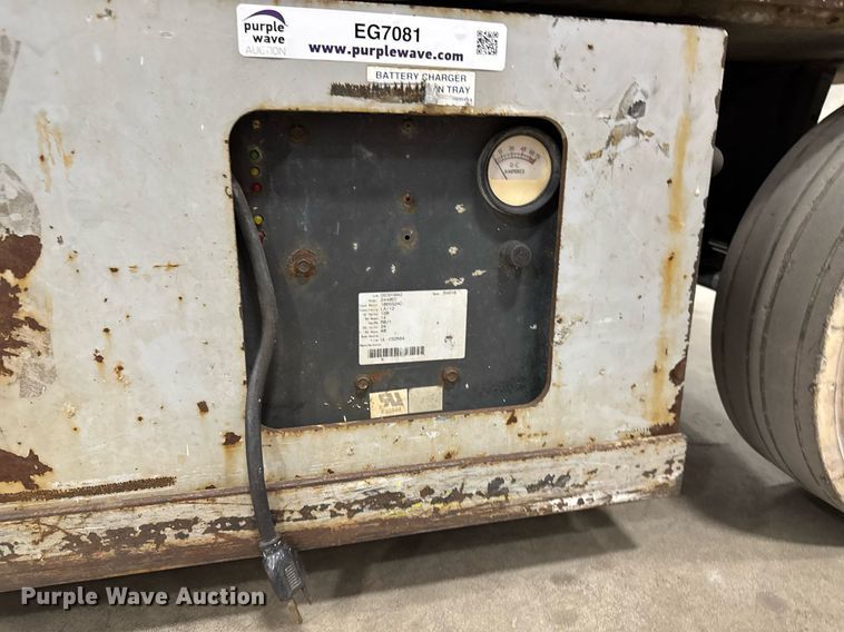 image for item EG7081 1999 Skyjack SJ-4620 scissor lift