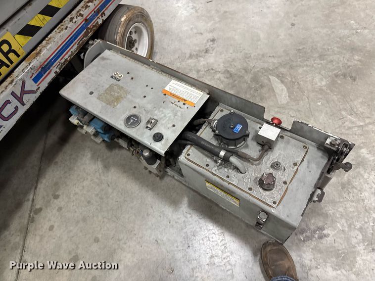 image for item EG7081 1999 Skyjack SJ-4620 scissor lift