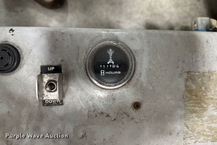 image for item EG7081 1999 Skyjack SJ-4620 scissor lift