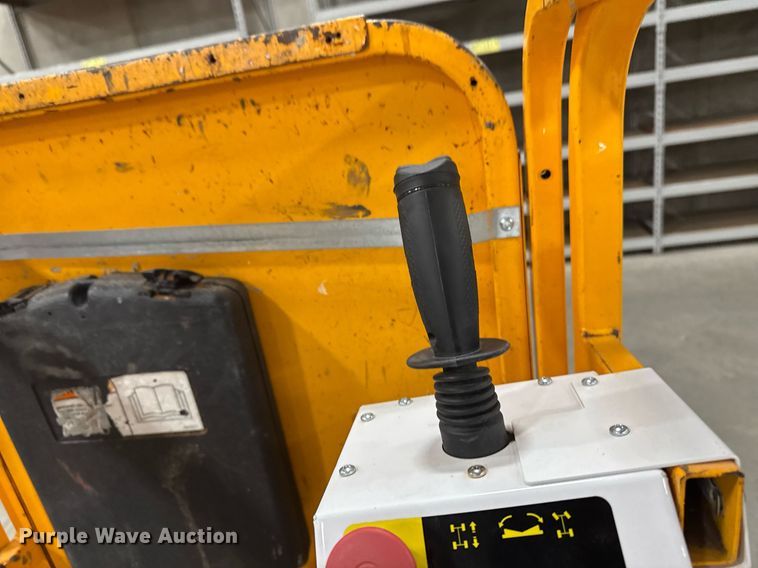 image for item EG7083 2016 Hy-Brid HB-1430 scissor lift