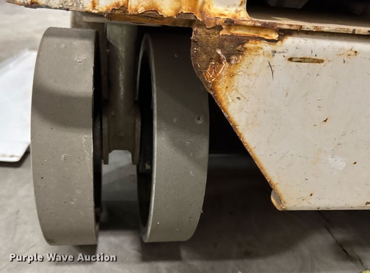 image for item EG7083 2016 Hy-Brid HB-1430 scissor lift