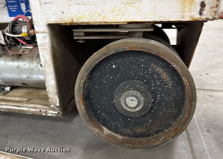 image for item EG7083 2016 Hy-Brid HB-1430 scissor lift