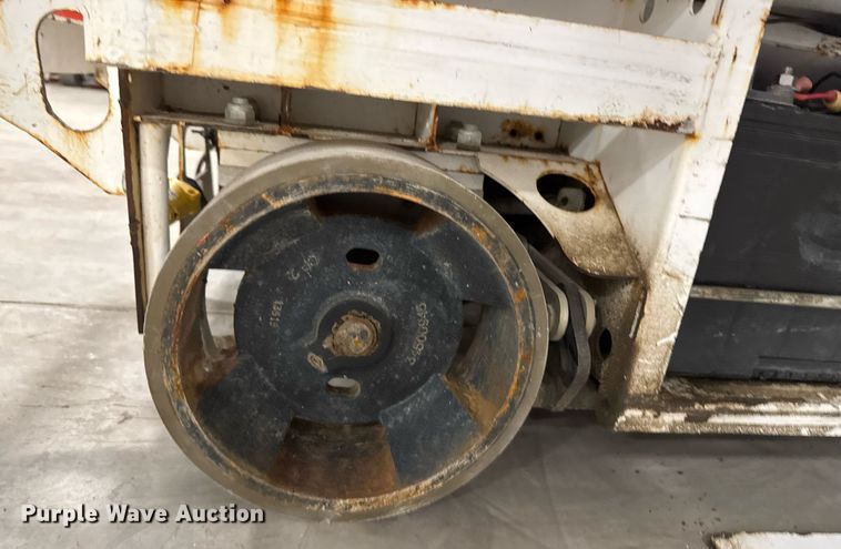 image for item EG7083 2016 Hy-Brid HB-1430 scissor lift