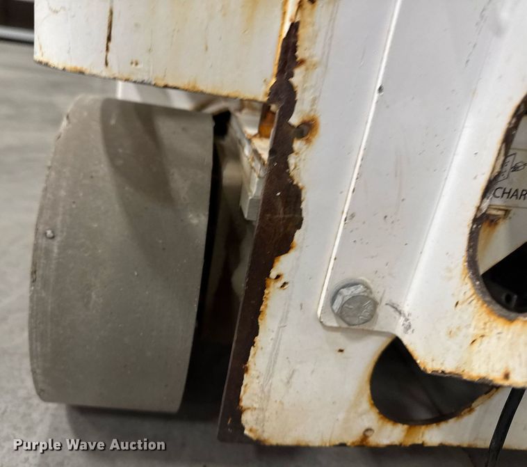 image for item EG7083 2016 Hy-Brid HB-1430 scissor lift