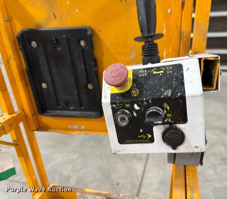 image for item EG7084 2015 Hy-Brid HB-1430 scissor lift