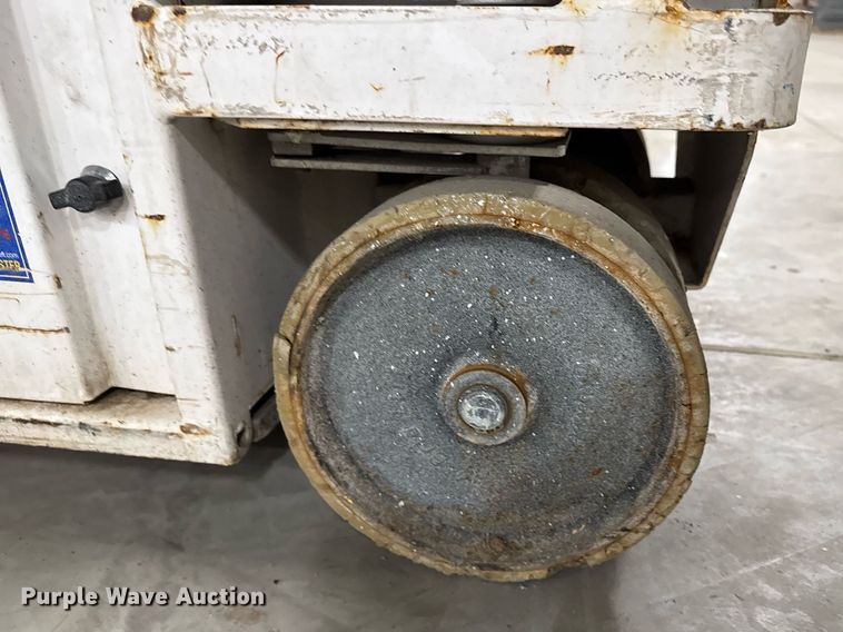 image for item EG7084 2015 Hy-Brid HB-1430 scissor lift