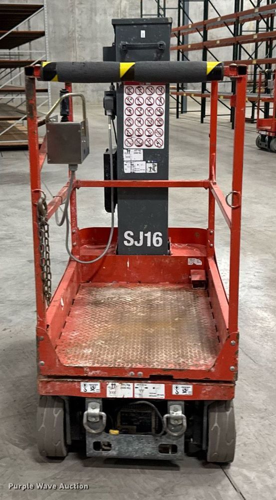 image for item EG7085 2017 Skyjack SJ16 vertical lift