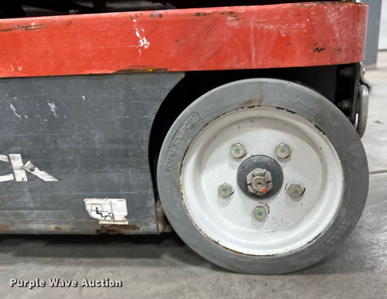 image for item EG7085 2017 Skyjack SJ16 vertical lift