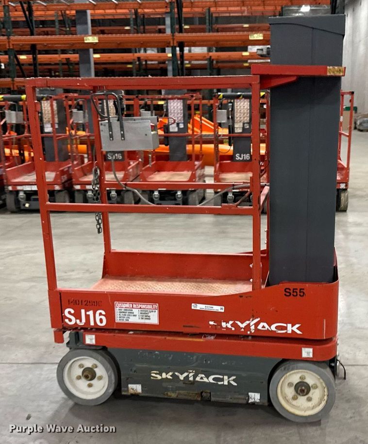 image for item EG7086 2017 Skyjack SJ16 vertical lift