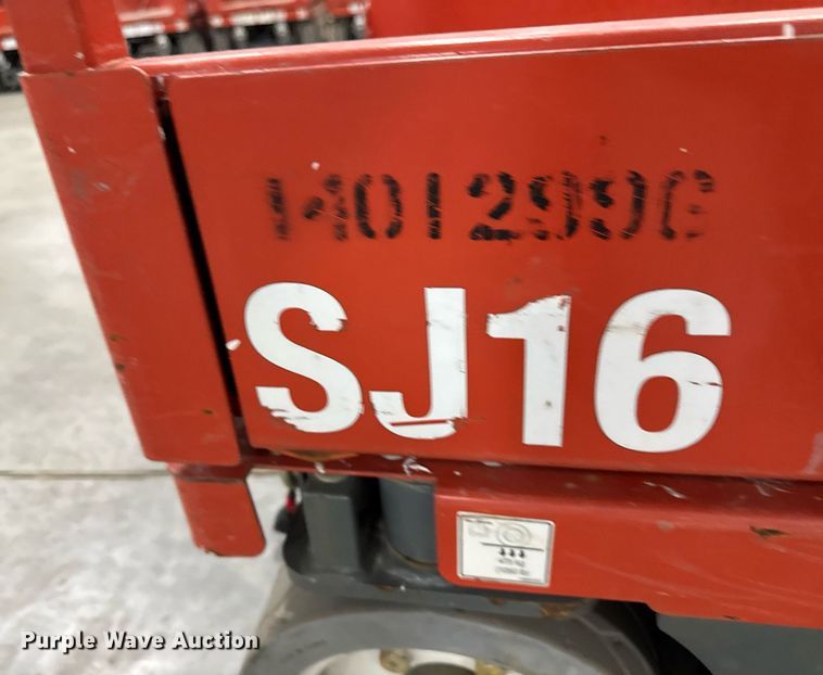 image for item EG7086 2017 Skyjack SJ16 vertical lift