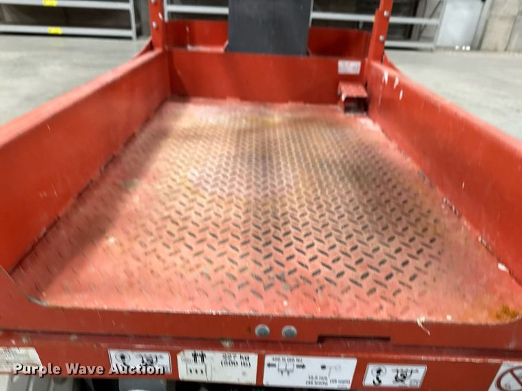 image for item EG7086 2017 Skyjack SJ16 vertical lift