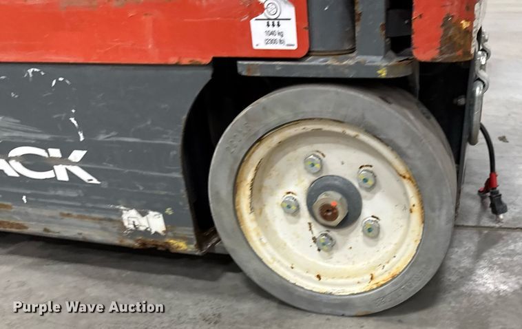 image for item EG7086 2017 Skyjack SJ16 vertical lift