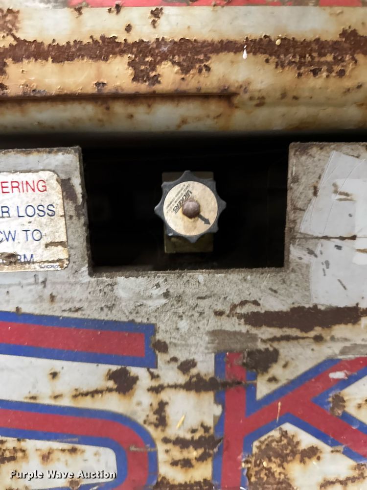 image for item EG7087 1993 Skyjack SJ-3220 scissor lift