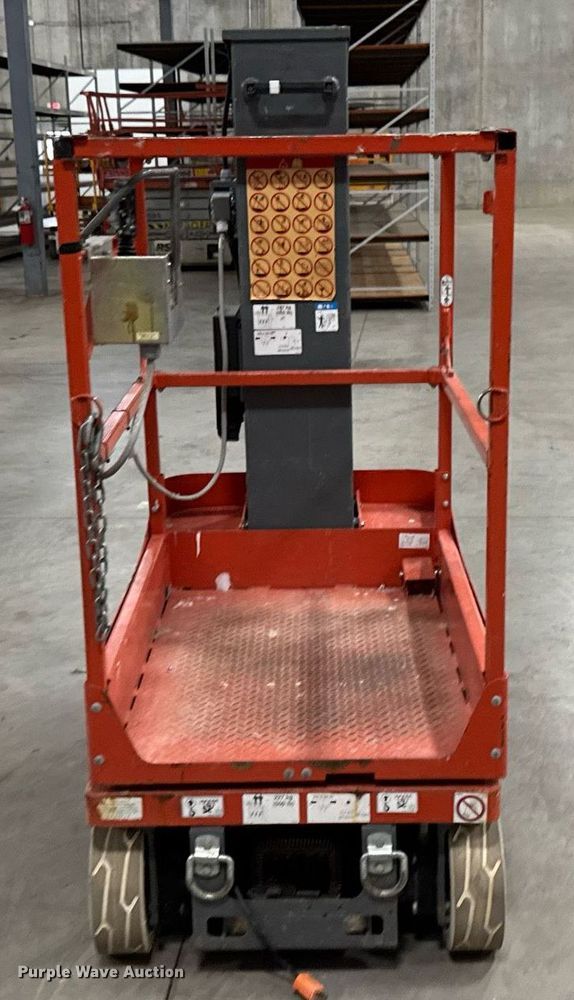 image for item EG7088 2017 Skyjack SJ16 vertical lift