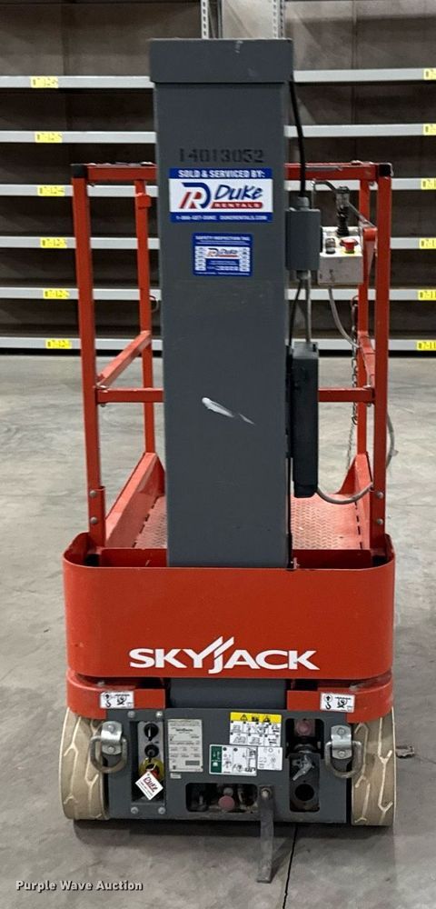 image for item EG7088 2017 Skyjack SJ16 vertical lift