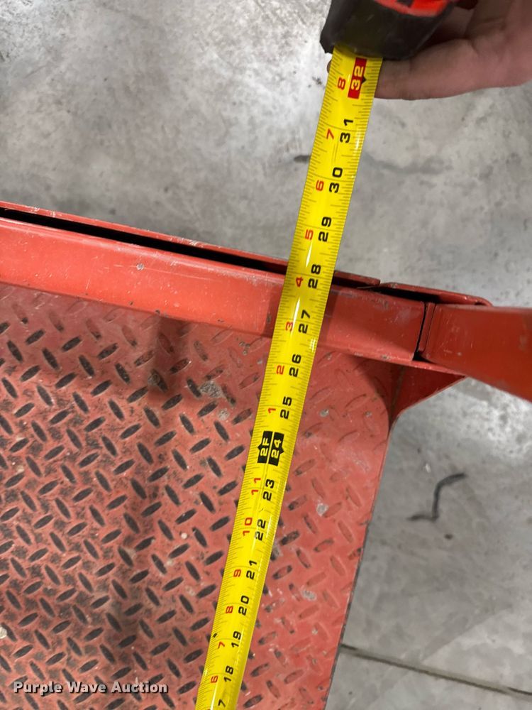 image for item EG7088 2017 Skyjack SJ16 vertical lift