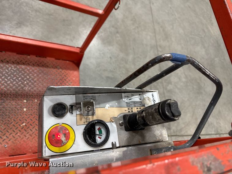 image for item EG7088 2017 Skyjack SJ16 vertical lift