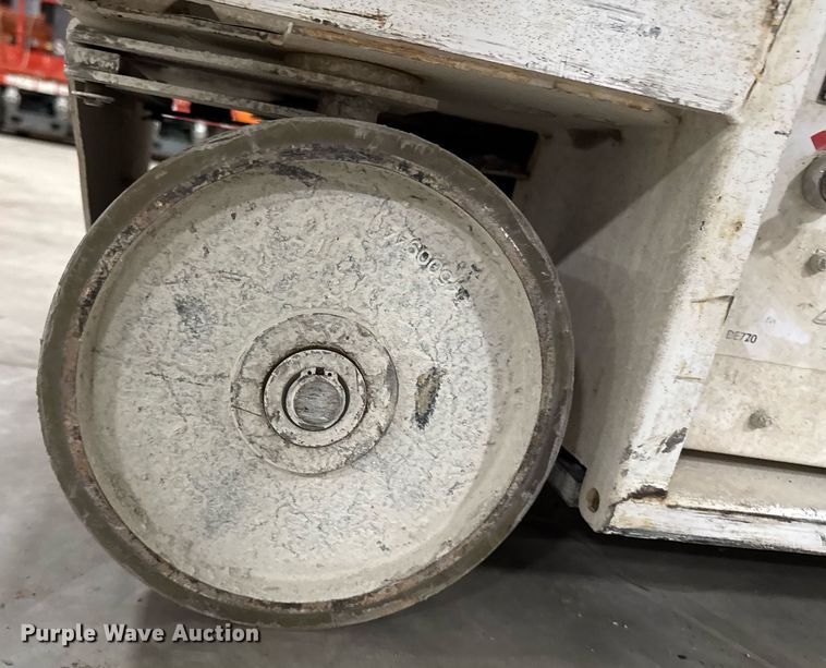 image for item EG7089 2016 Hy-Brid HB-1430 scissor lift