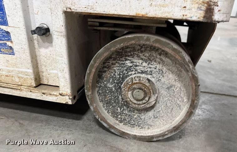 image for item EG7089 2016 Hy-Brid HB-1430 scissor lift