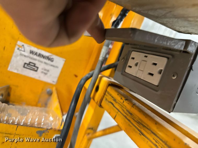 image for item EG7090 2016 HY-BRID HB-1430 scissor lift