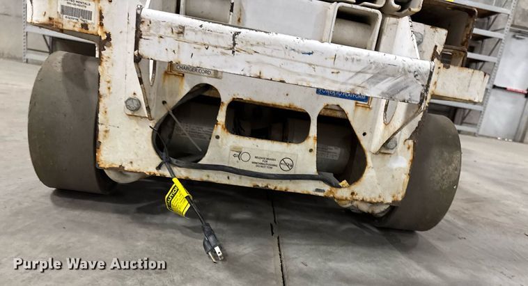 image for item EG7090 2016 HY-BRID HB-1430 scissor lift