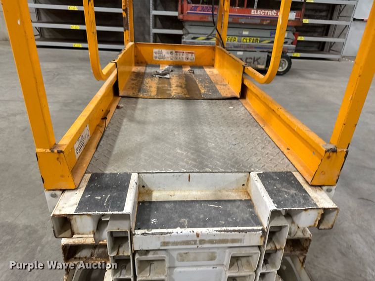 image for item EG7090 2016 HY-BRID HB-1430 scissor lift