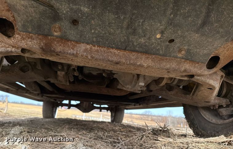 image for item EG7095 1988 Chevrolet Silverado 2500 pickup truck