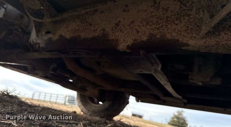 image for item EG7095 1988 Chevrolet Silverado 2500 pickup truck