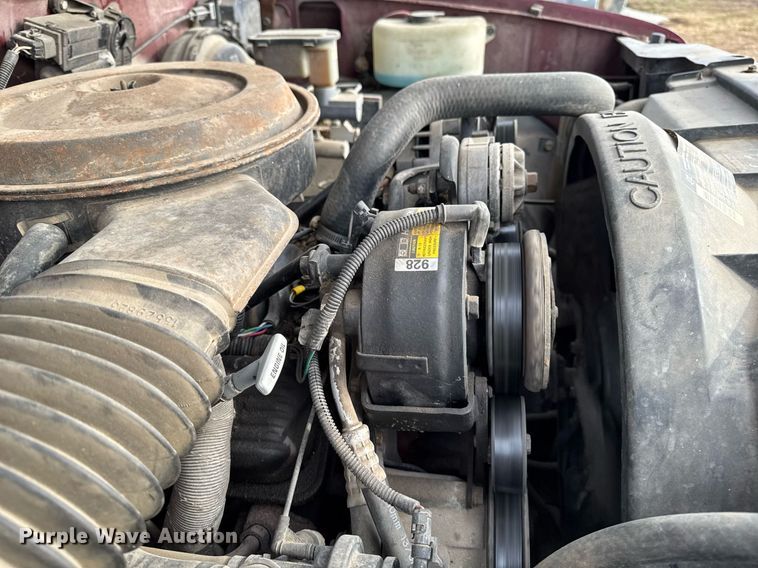 image for item EG7095 1988 Chevrolet Silverado 2500 pickup truck