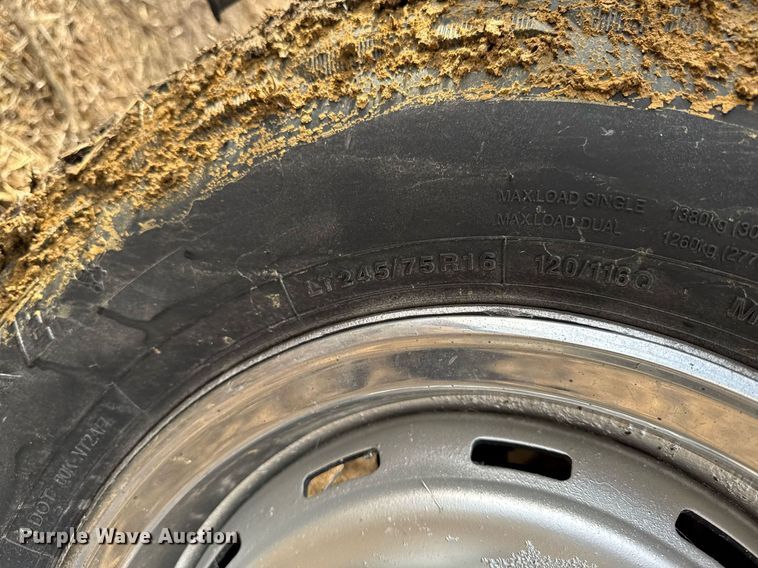 image for item EG7095 1988 Chevrolet Silverado 2500 pickup truck