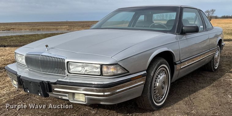 image for item EG7101 1993 Buick Regal Limited 