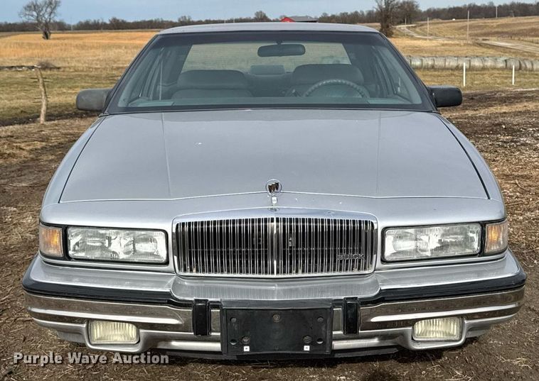 image for item EG7101 1993 Buick Regal Limited 