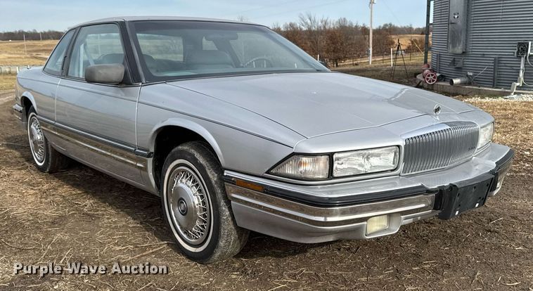 image for item EG7101 1993 Buick Regal Limited 