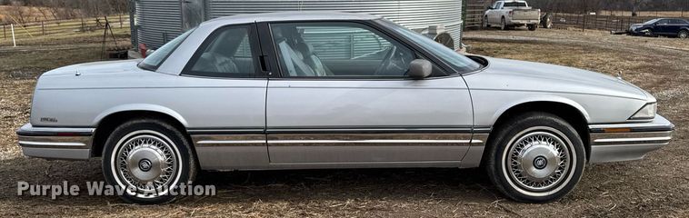 image for item EG7101 1993 Buick Regal Limited 