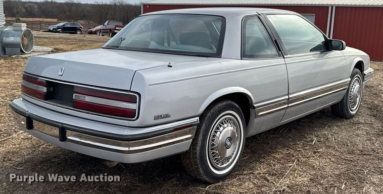 image for item EG7101 1993 Buick Regal Limited 