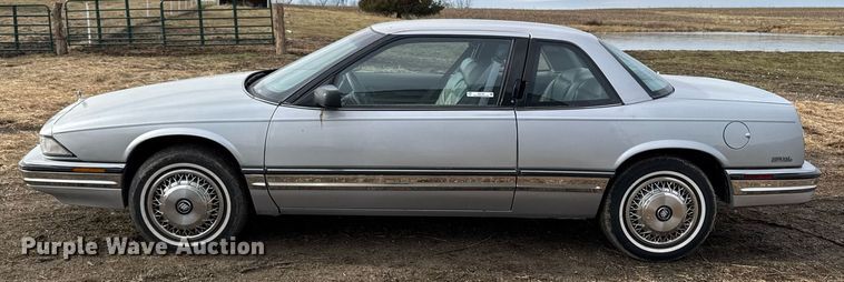 image for item EG7101 1993 Buick Regal Limited 