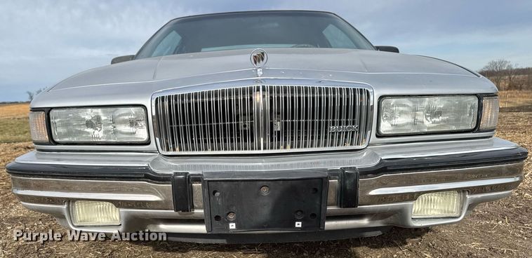 image for item EG7101 1993 Buick Regal Limited 