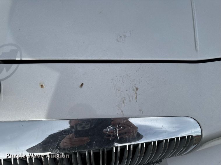 image for item EG7101 1993 Buick Regal Limited 