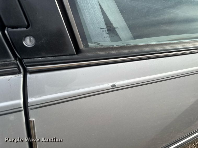 image for item EG7101 1993 Buick Regal Limited 