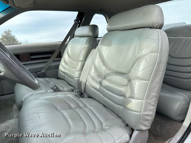 image for item EG7101 1993 Buick Regal Limited 