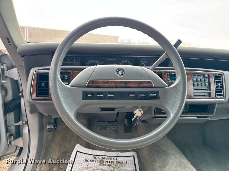 image for item EG7101 1993 Buick Regal Limited 