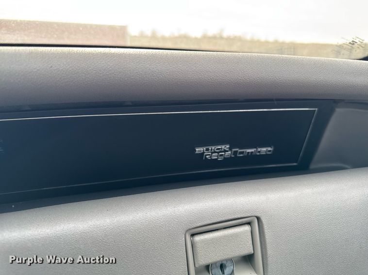 image for item EG7101 1993 Buick Regal Limited 