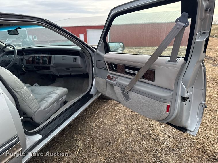 image for item EG7101 1993 Buick Regal Limited 