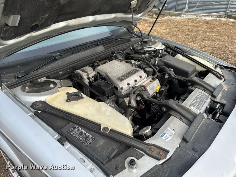 image for item EG7101 1993 Buick Regal Limited 